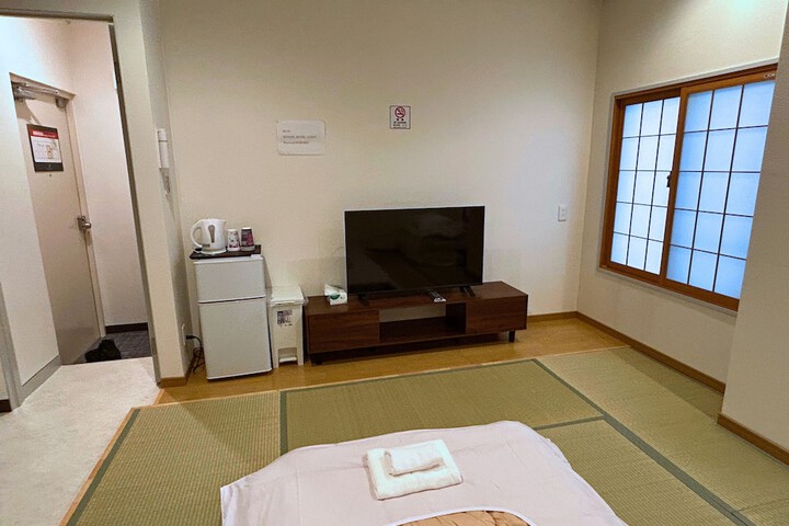 Room 22 of 36