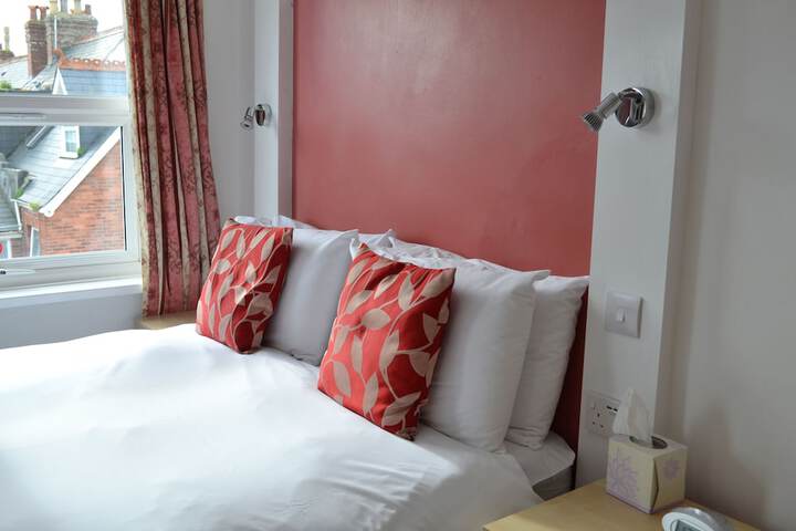 Room 5 of 59