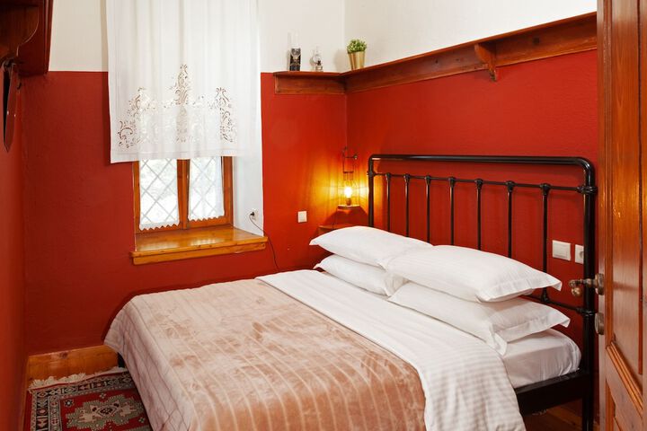 Room 20 of 80