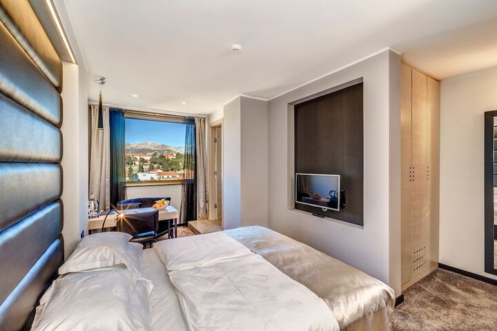Room 29 of 46