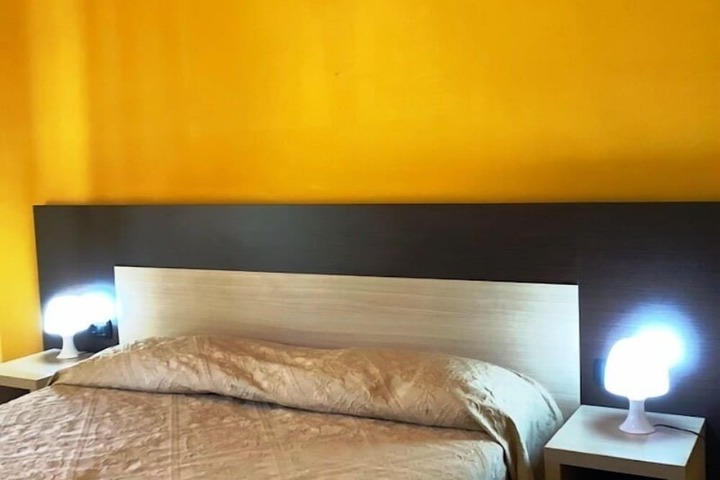 Room 11 of 73