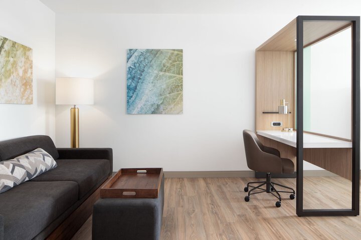Room 16 of 35