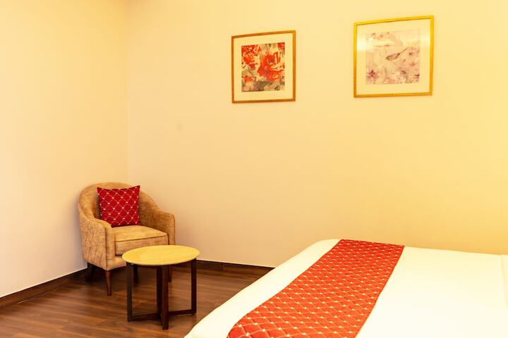 Room 8 of 30