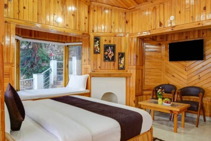 Room 7 of 25