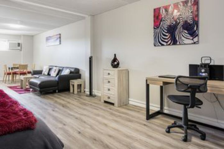 Room 12 of 22