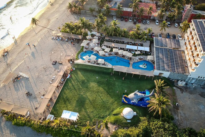 Hotel Exterior 44 of 62
