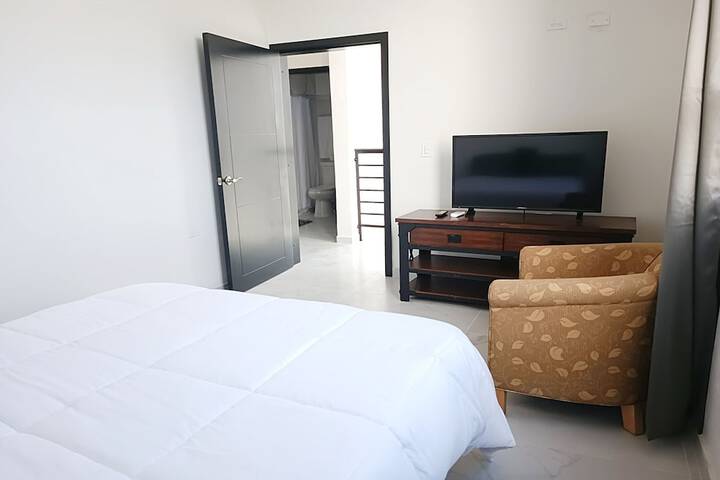 Room 4 of 17