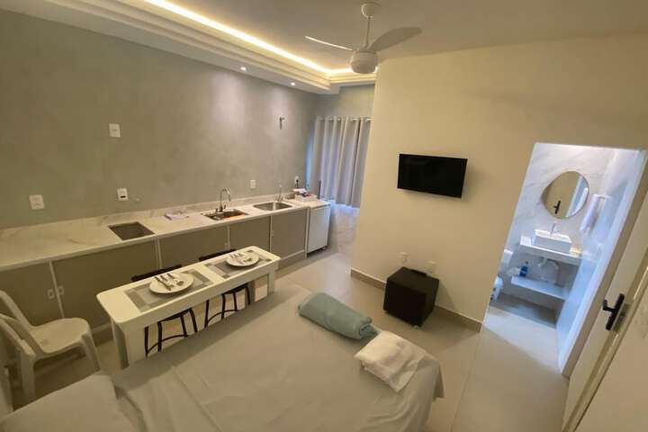 Room 3 of 33