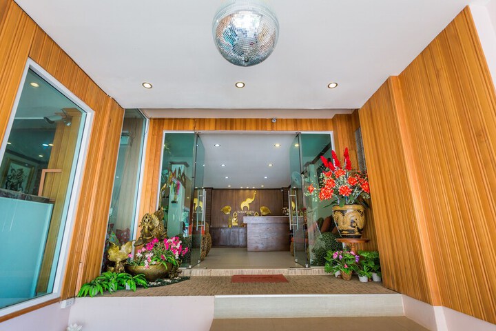 Hotel 5 of 63