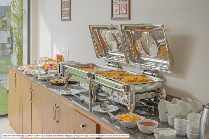 Breakfast/Coffee Service 32 of 45