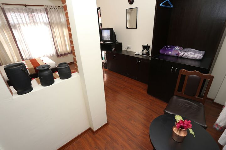 Room 6 of 54