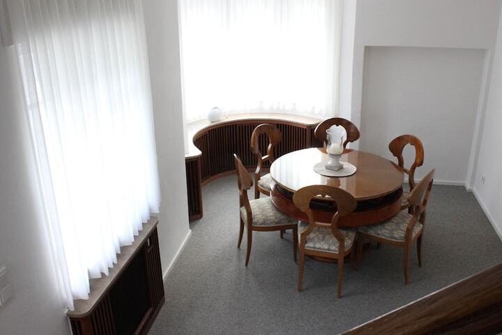 Room 12 of 32