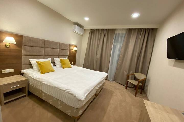 Room 15 of 54