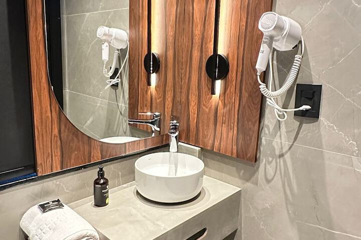 Bath Interior