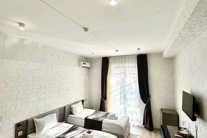Room 29 of 62