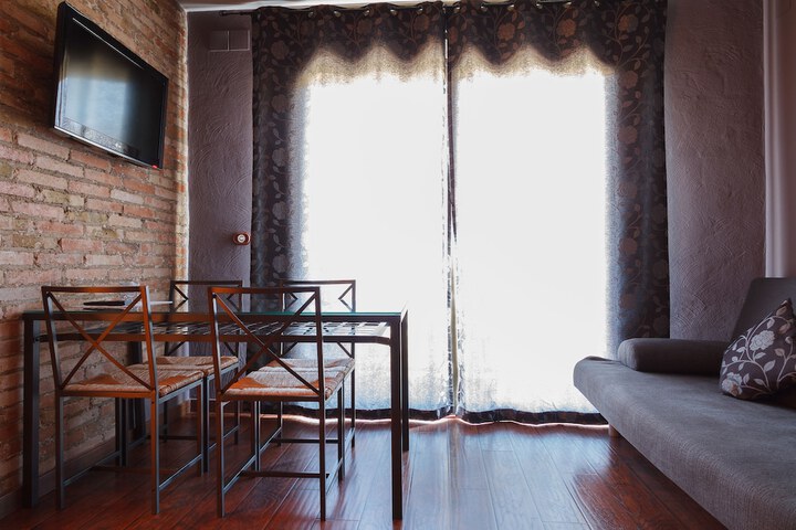 Room 80 of 183