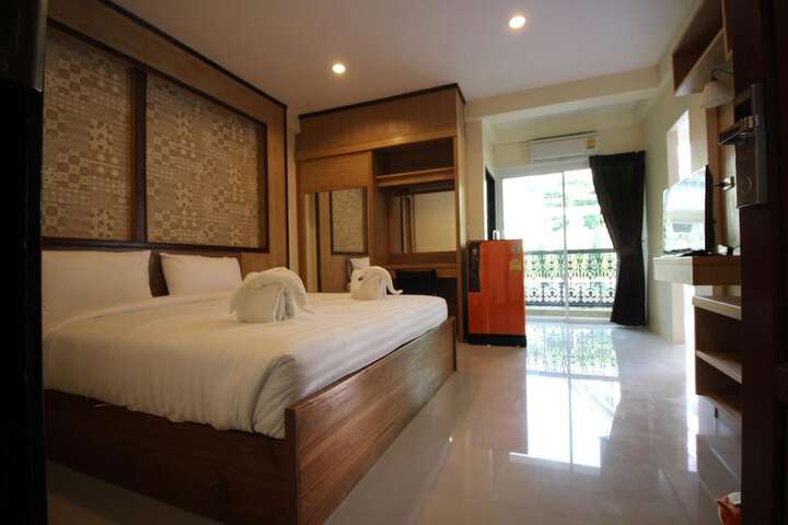Room 12 of 39