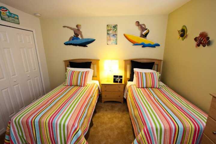 Room 5 of 139