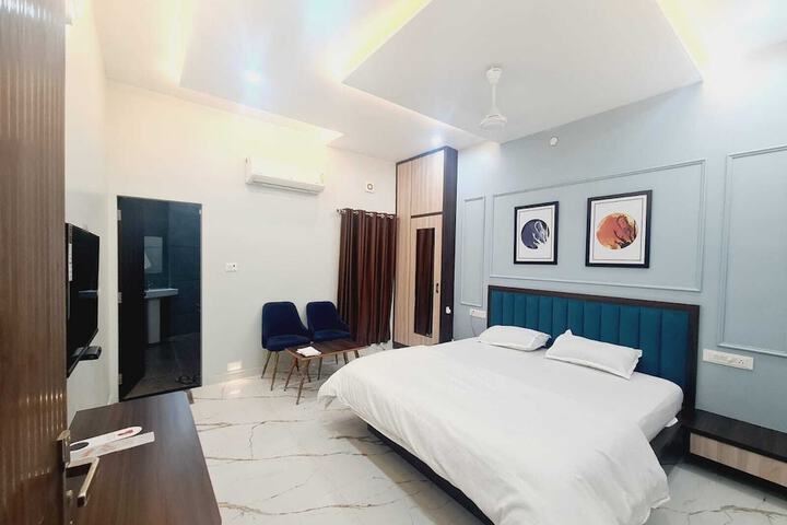 Room 3 of 39