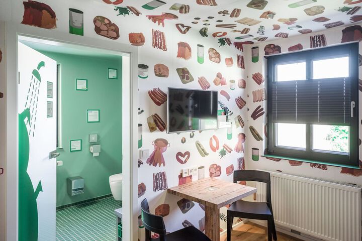 Room 15 of 39
