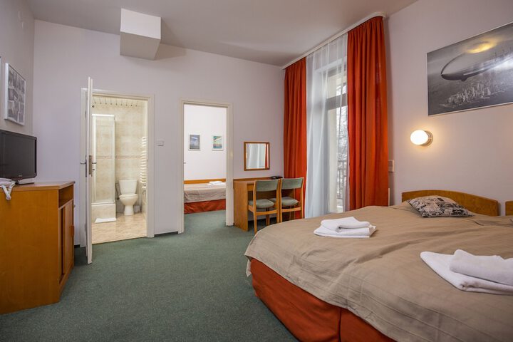 Room 34 of 61