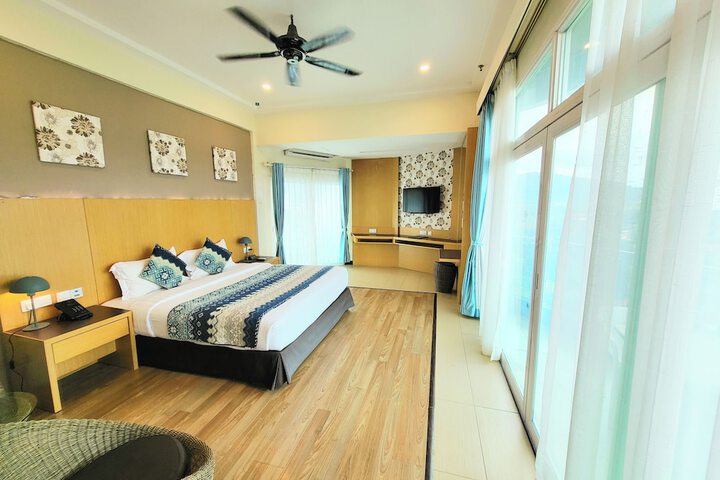 Room 25 of 109
