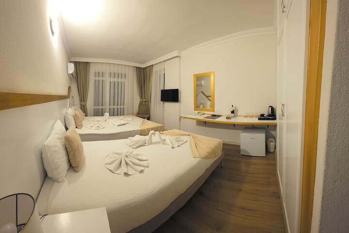 Room 22 of 107