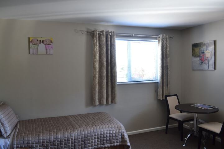 Room 6 of 41