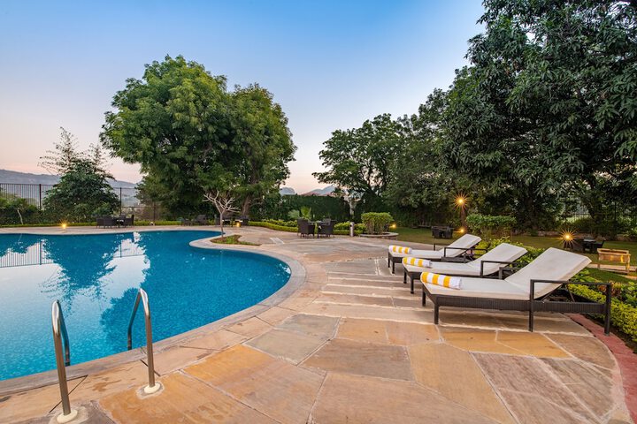 Pool 58 of 103