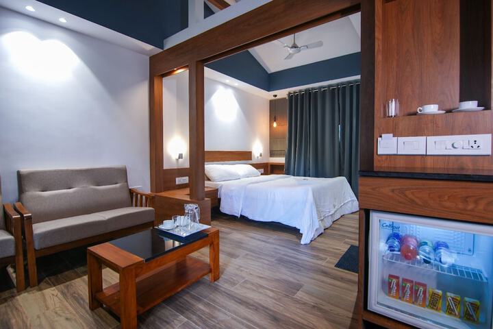 Room 6 of 35