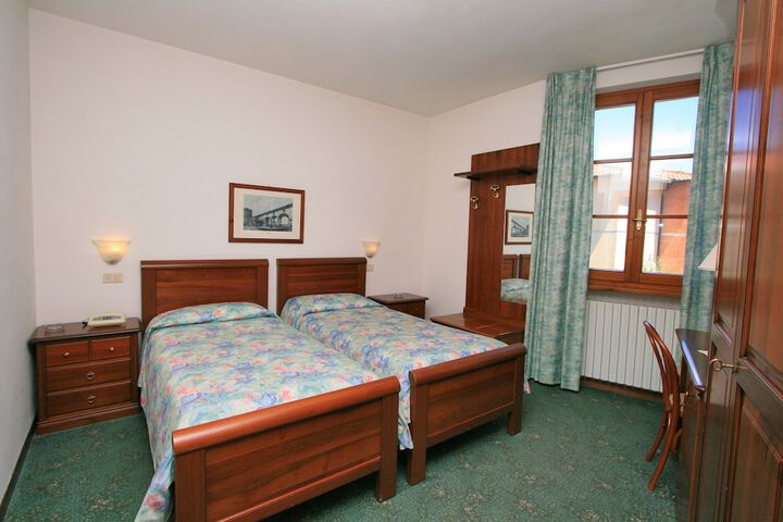 Room 17 of 58