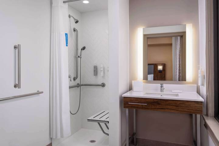 Bathroom shower