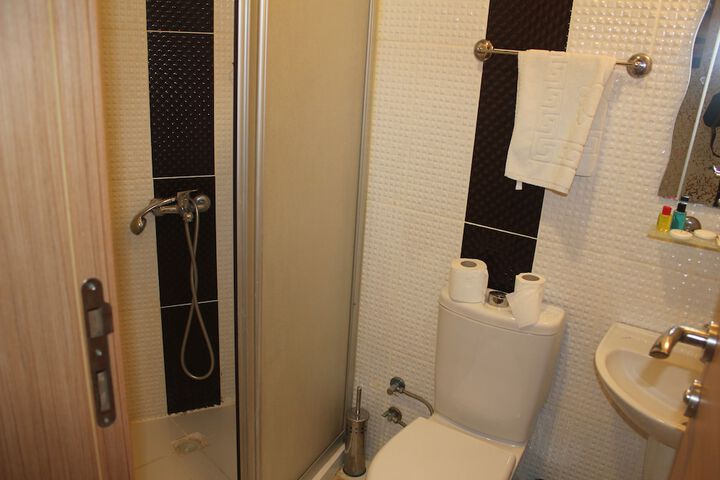 Room 12 of 15