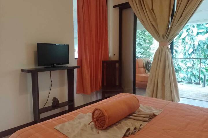 Room 34 of 159