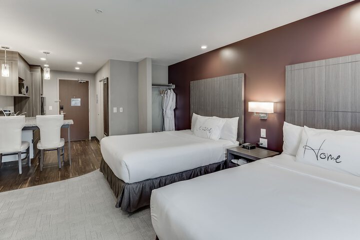 Room 14 of 80