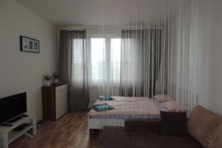 Room 64 of 71