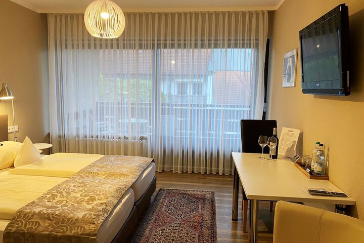 Room 14 of 40