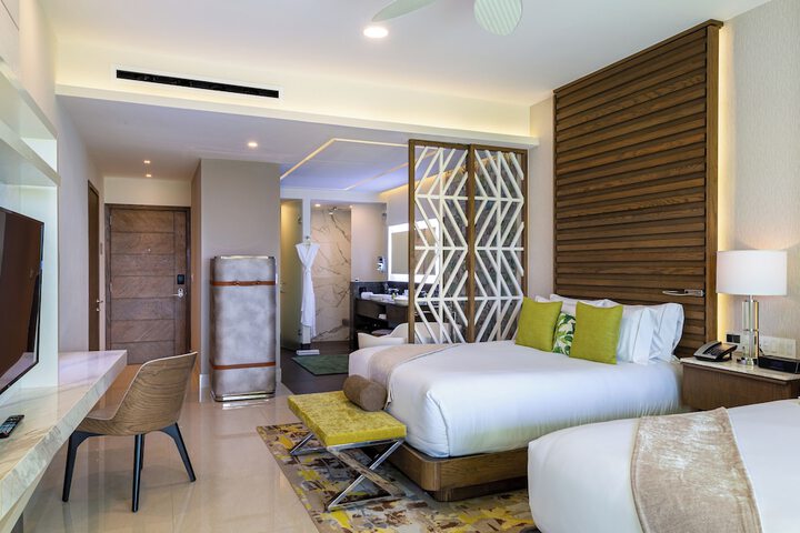 Room 12 of 139