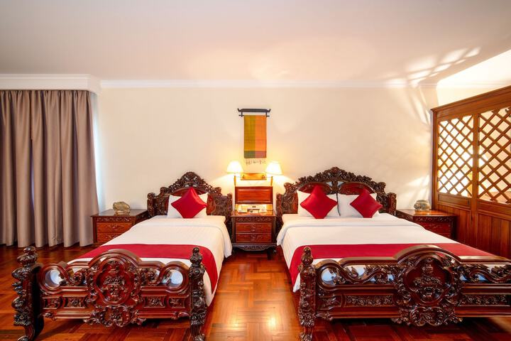 Room 10 of 169