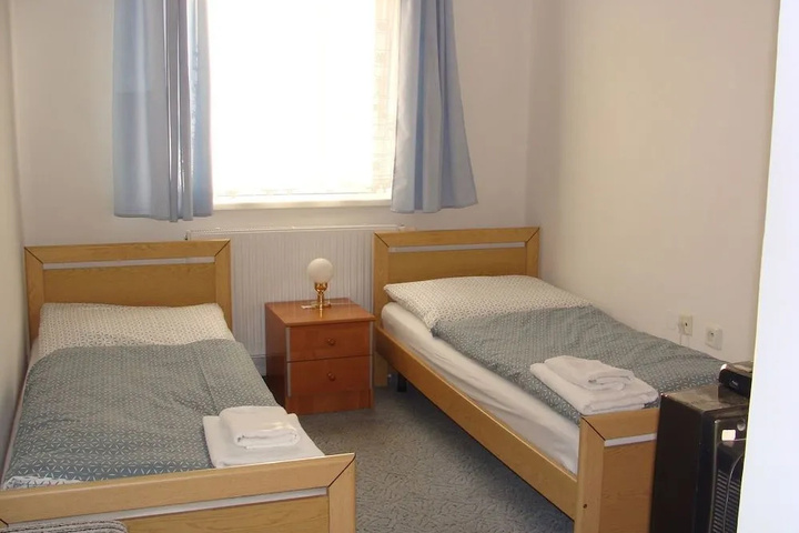 Room 3 of 11