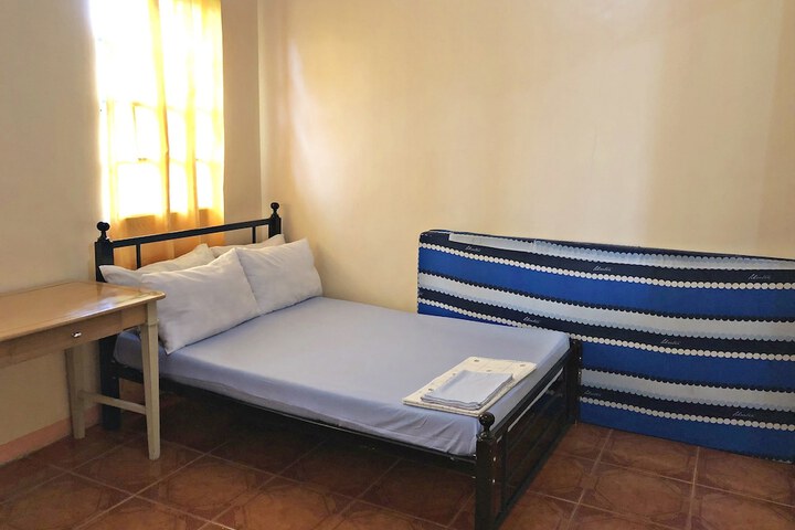 Room 12 of 30