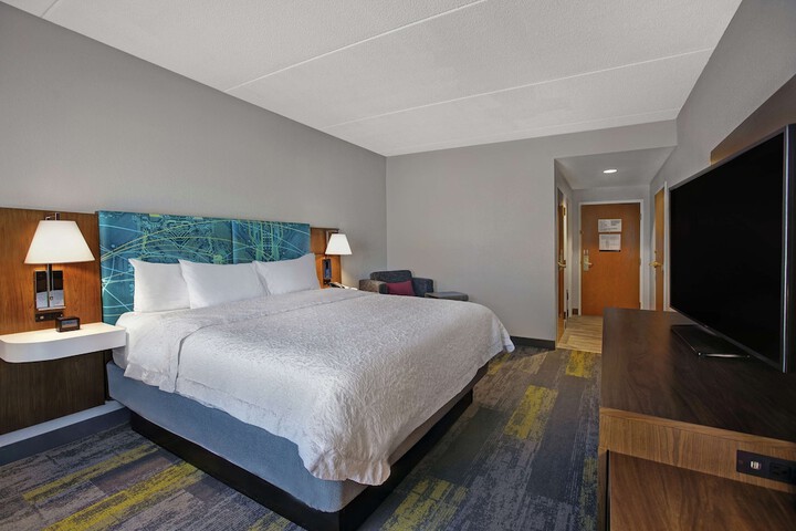 Room 11 of 44