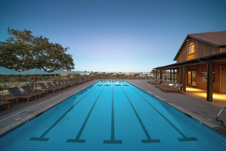 Pool 25 of 62