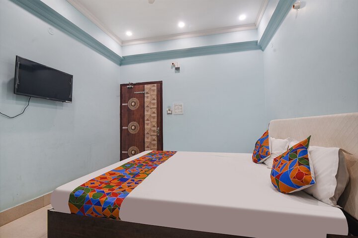Room 20 of 29