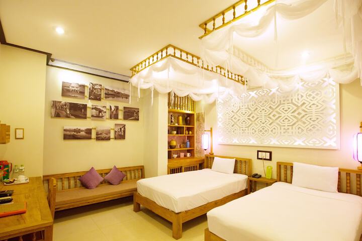 Room 12 of 57