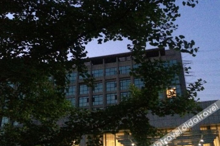 Yincheng Hotel