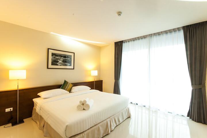 Room 8 of 67