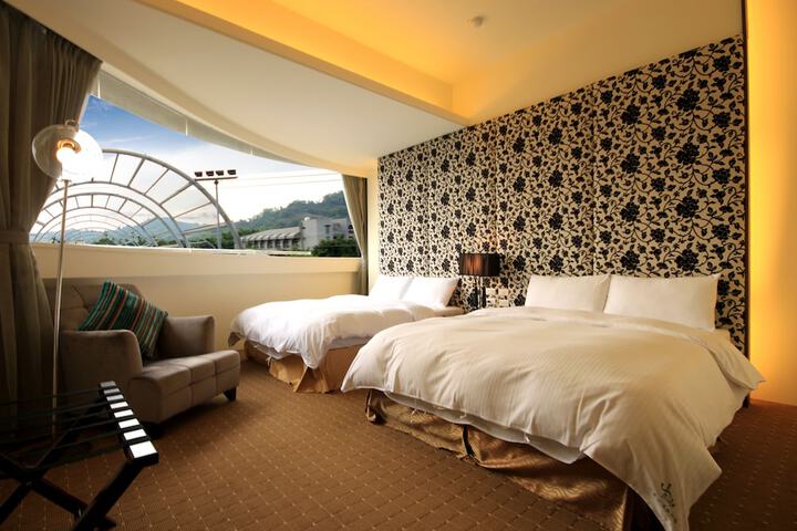 Room 21 of 44