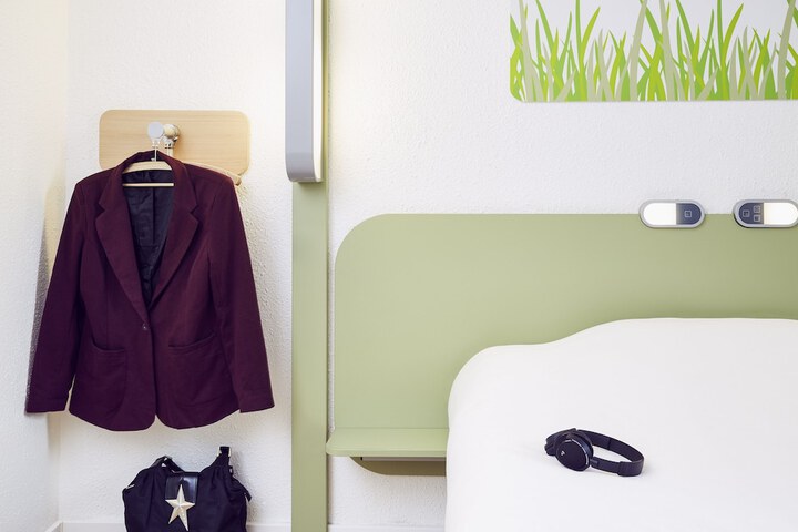 Room 10 of 21