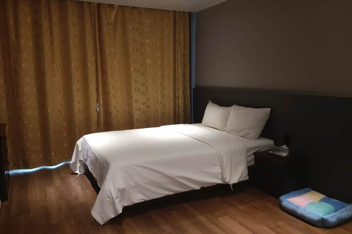 Room 26 of 51